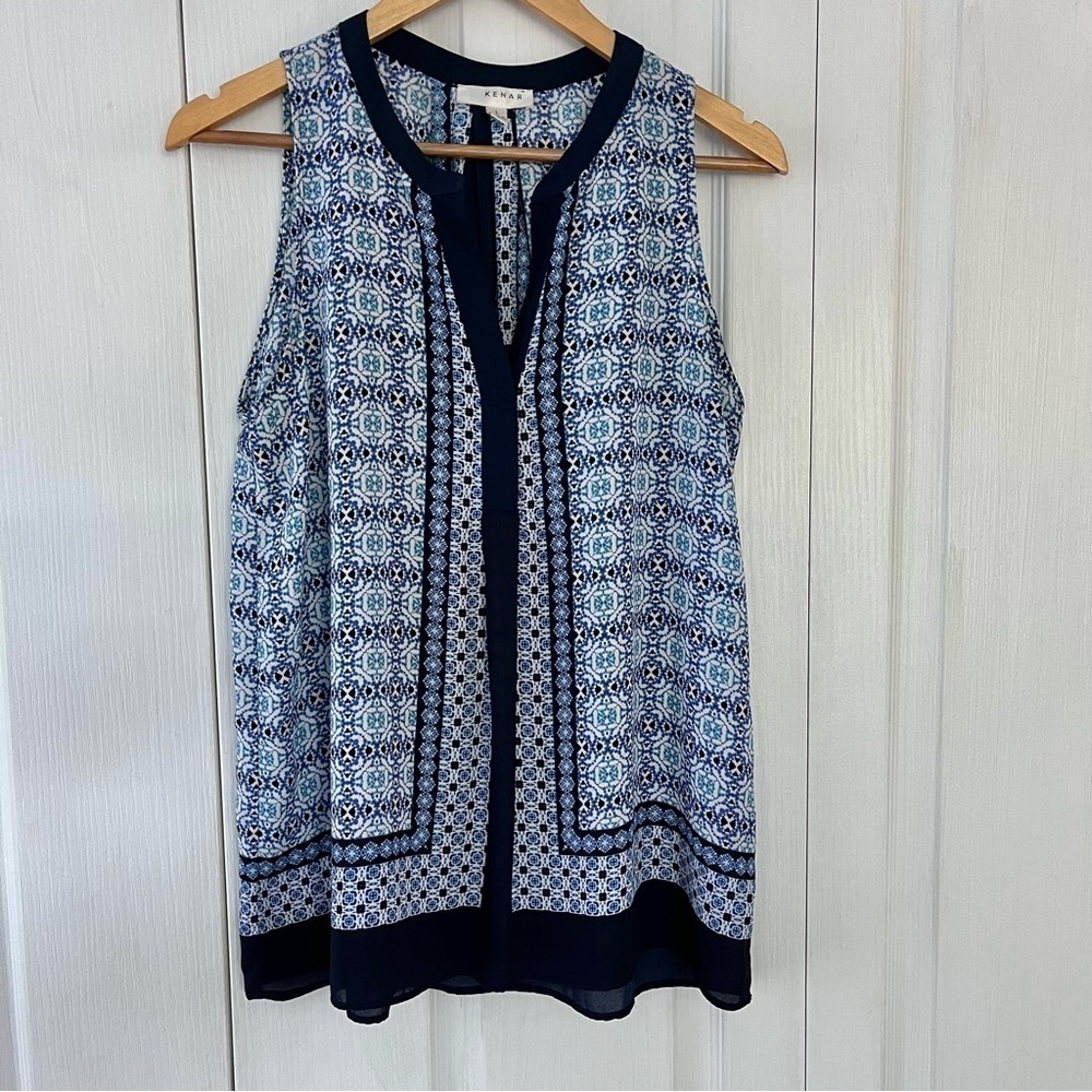 Kenar blue print sleeveless blouse. Size Large